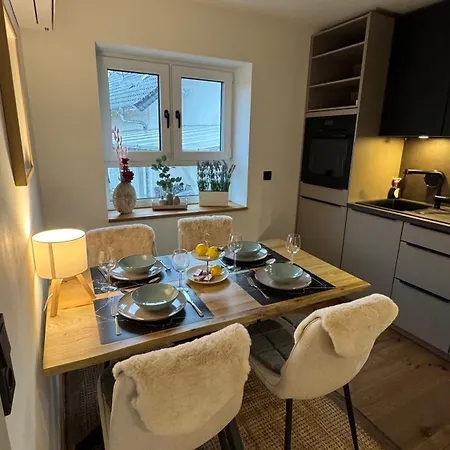 Klimatisierte Eifel-ferienwohnung 5pl1, Mechernich, Obergartzem, Satzvey - Nahe Krewelshof, Burg Satzvey & Phantasialand * Mechernich