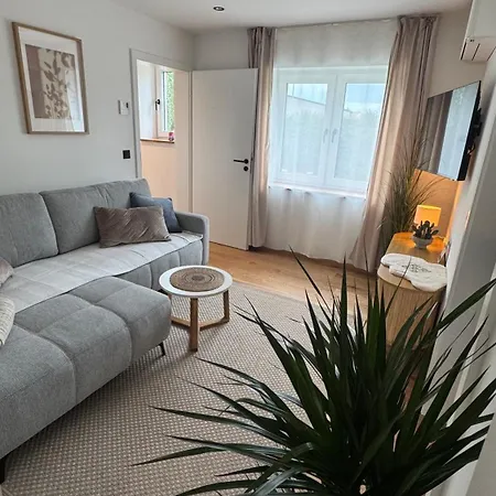 Klimatisierte Eifel-ferienwohnung 5pl1, Mechernich, Obergartzem, Satzvey - Nahe Krewelshof, Burg Satzvey & Phantasialand Appartement Mechernich
